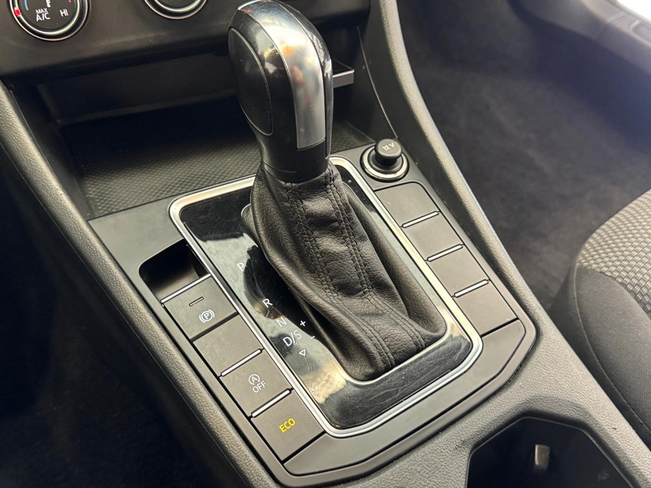 2019 Volkswagen Jetta Comfortline+New Tires+Brakes+ApplePlay+A/C - Photo #32