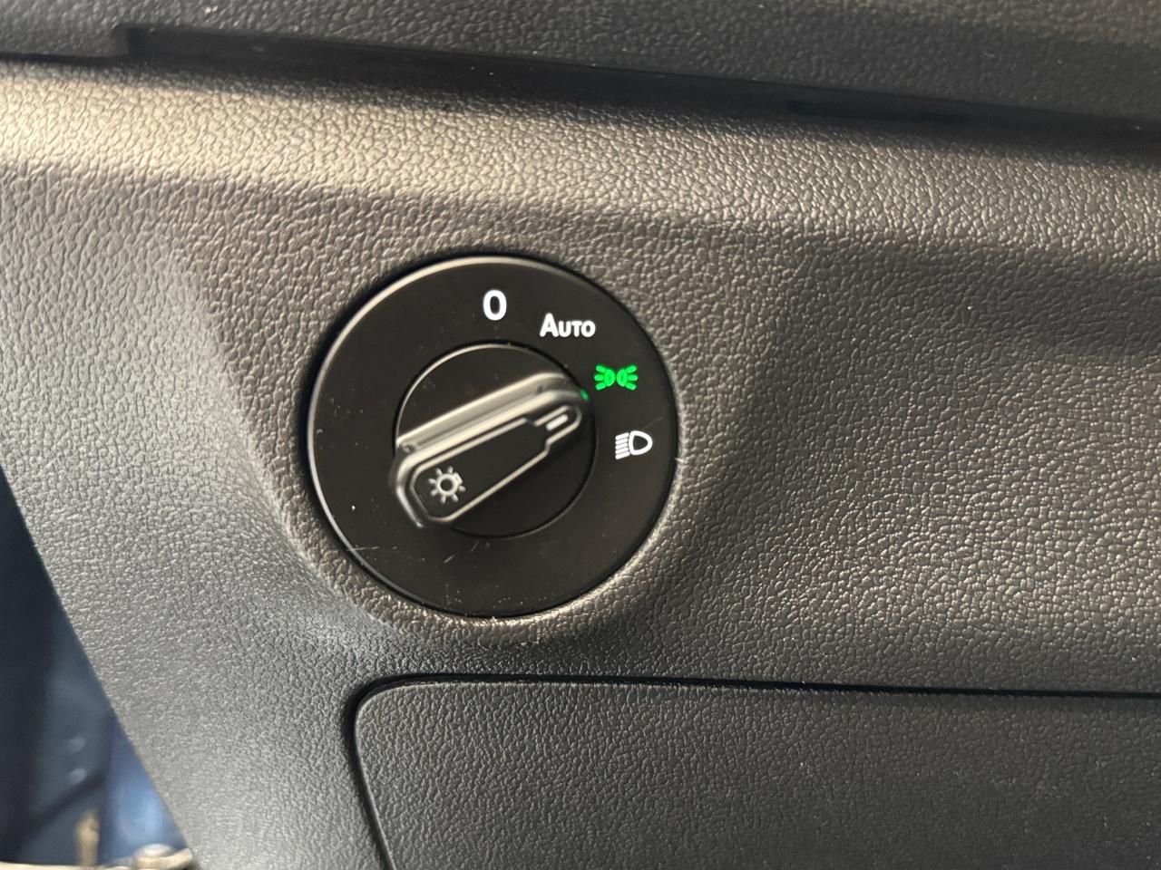 2019 Volkswagen Jetta Comfortline+New Tires+Brakes+ApplePlay+A/C - Photo #43