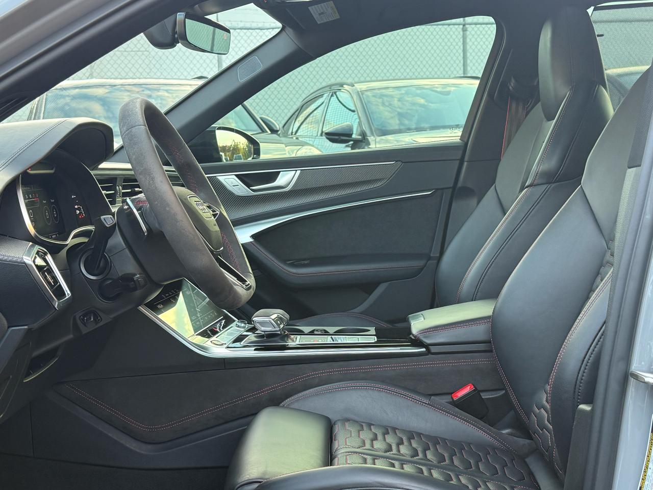 2021 Audi RS 6 Avant BlackOptics|CarbonINT|OneOwner| - Photo #5