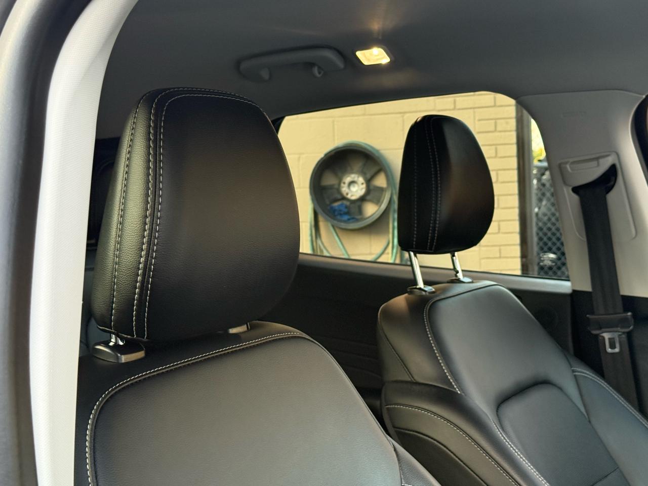 2021 Ford Escape SEL Hybrid - Photo #12
