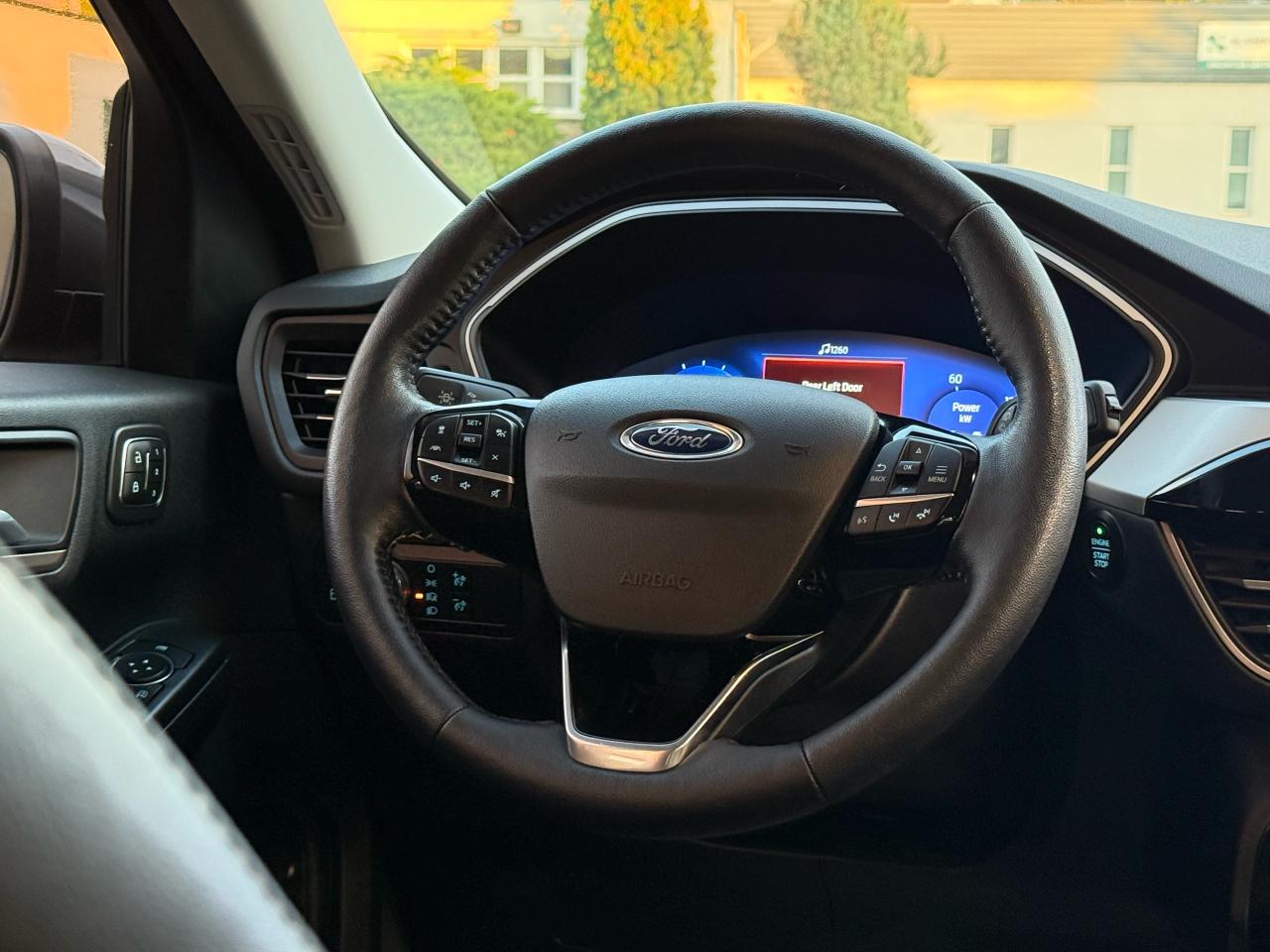 2021 Ford Escape SEL Hybrid - Photo #8