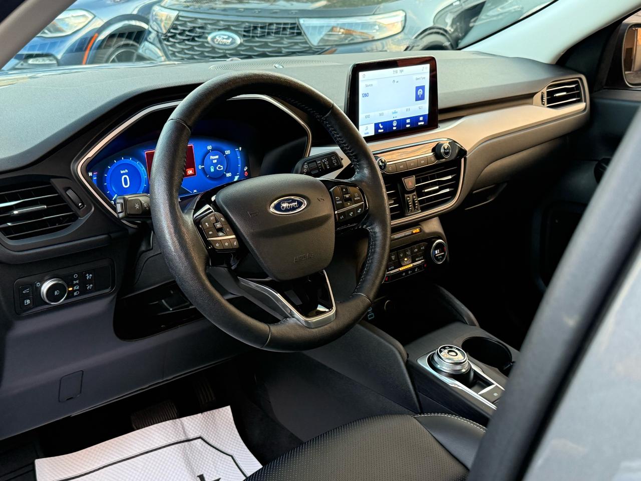 2021 Ford Escape SEL Hybrid - Photo #6