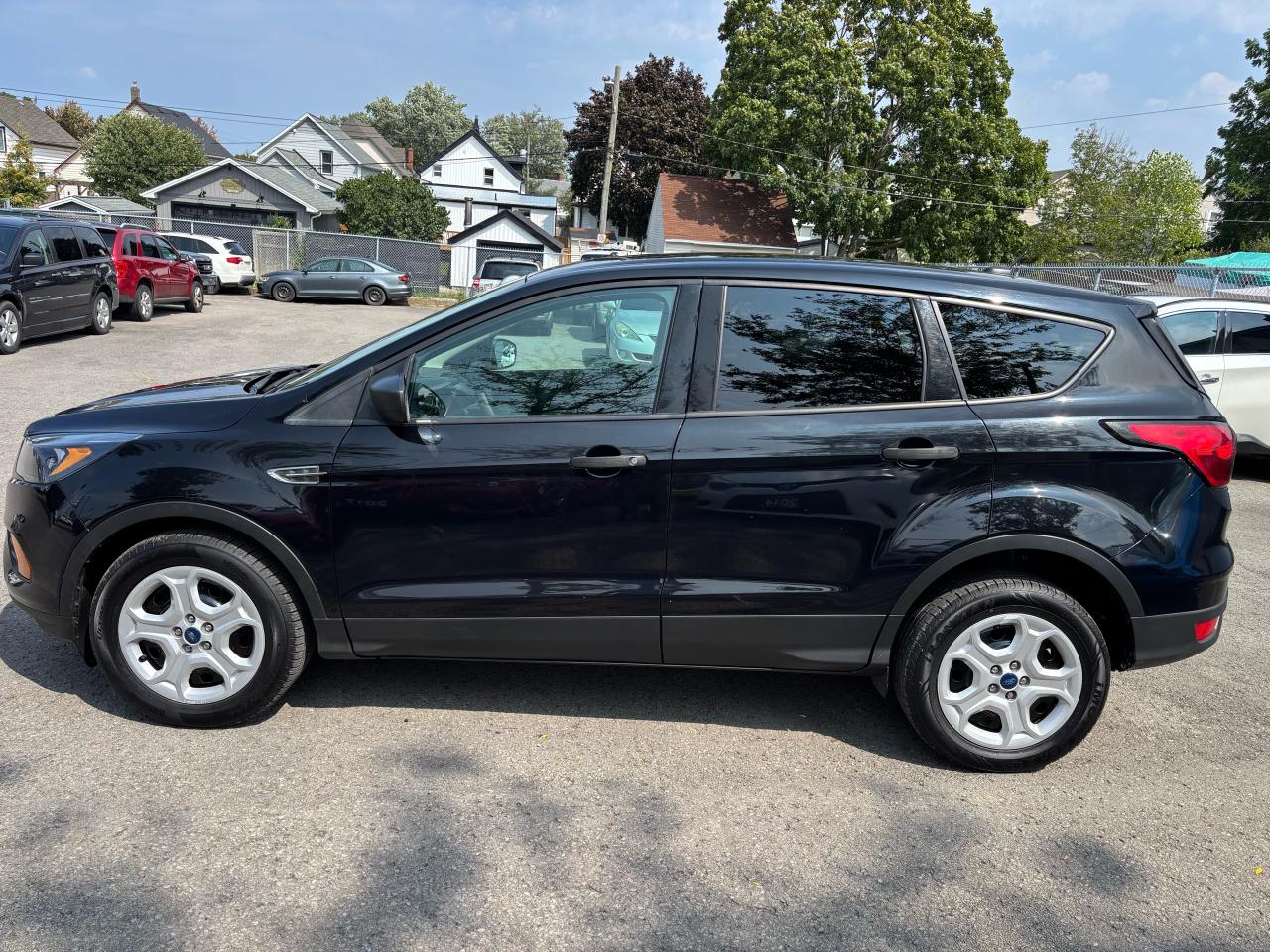 2019 Ford Escape S, Front Wheel Drive, New Brakes, Back-Up-Camera Photo3