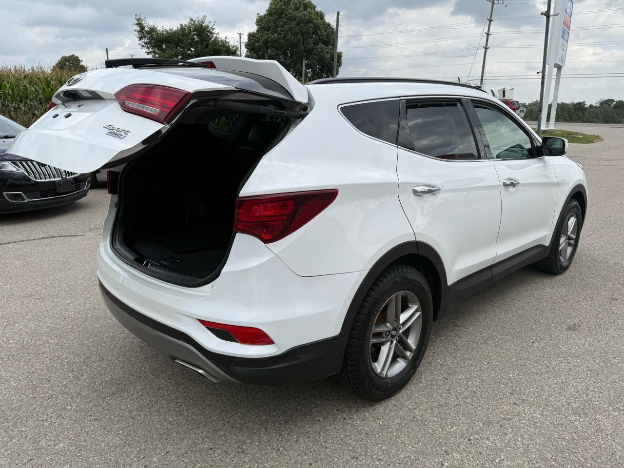 2018 Hyundai Santa Fe Sport Luxury AWD PANORAMIC ROOF NAVIGATION Photo4