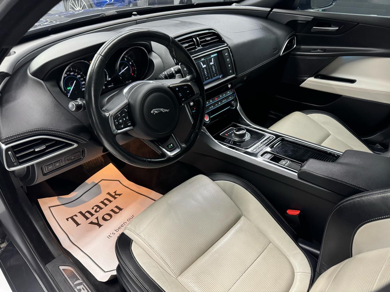 2018 Jaguar XE R-SPORT|25T|NAV|BACKUP|BSM|LKA|FCW| - Photo #6
