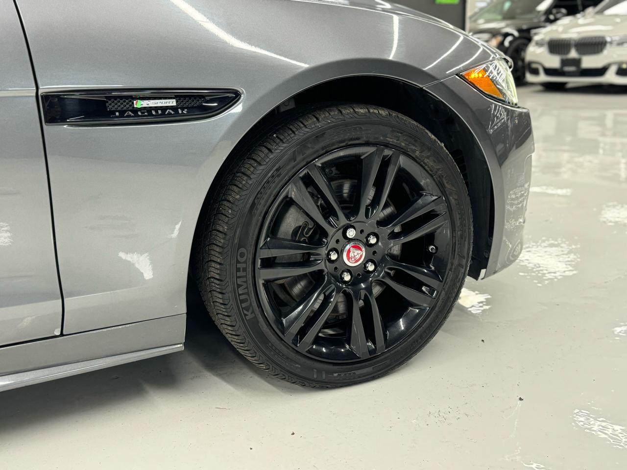 2018 Jaguar XE R-SPORT|25T|NAV|BACKUP|BSM|LKA|FCW| - Photo #3