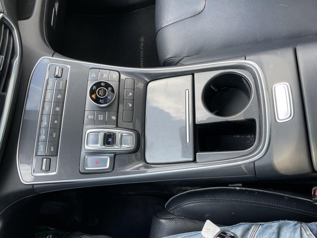 2021 Hyundai Santa Fe SEL AWC w/Premium Package *leather / sunroof - Photo #17