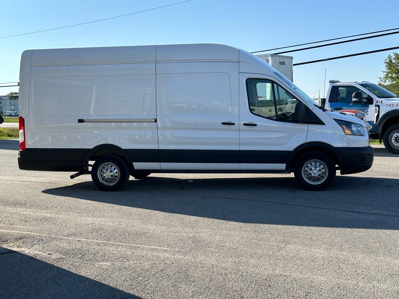 2023 Ford Transit Cargo Van T-250 148" EL HI RF 9070 GVWR AWD Photo4