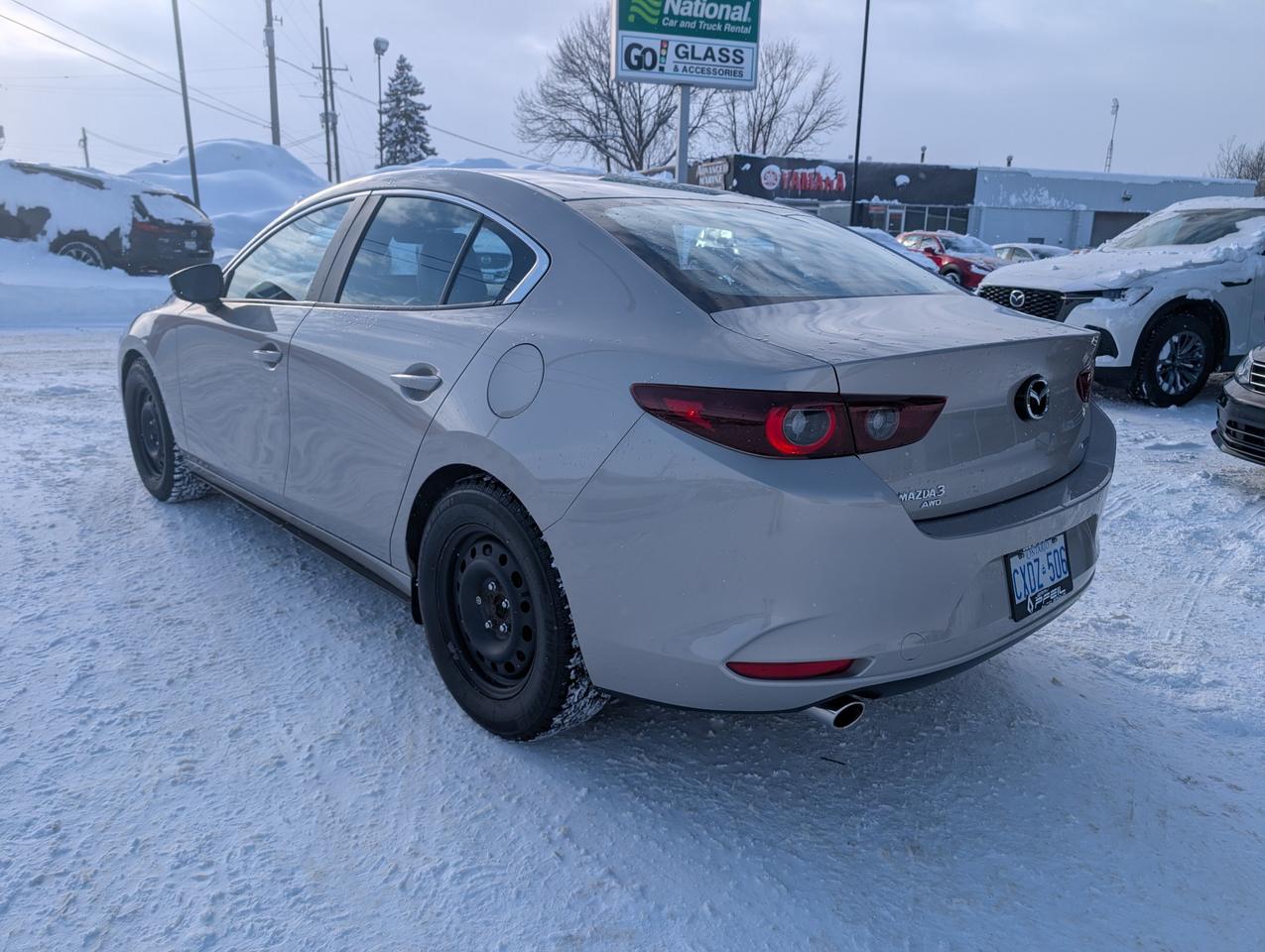 2024 Mazda MAZDA3 GS Photo