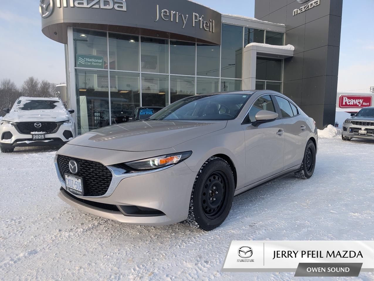 2024 Mazda MAZDA3 GS Photo0