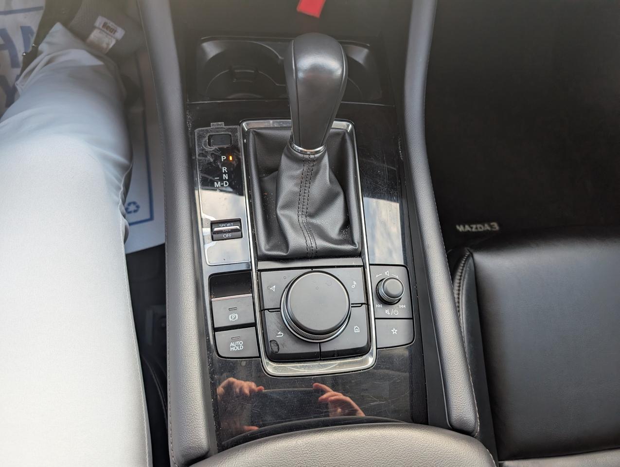 2024 Mazda MAZDA3 GS Photo