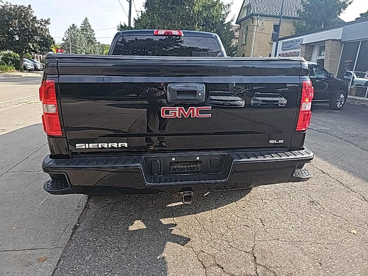 2018 GMC Sierra 1500 SLE New front and rear brakes Photo3