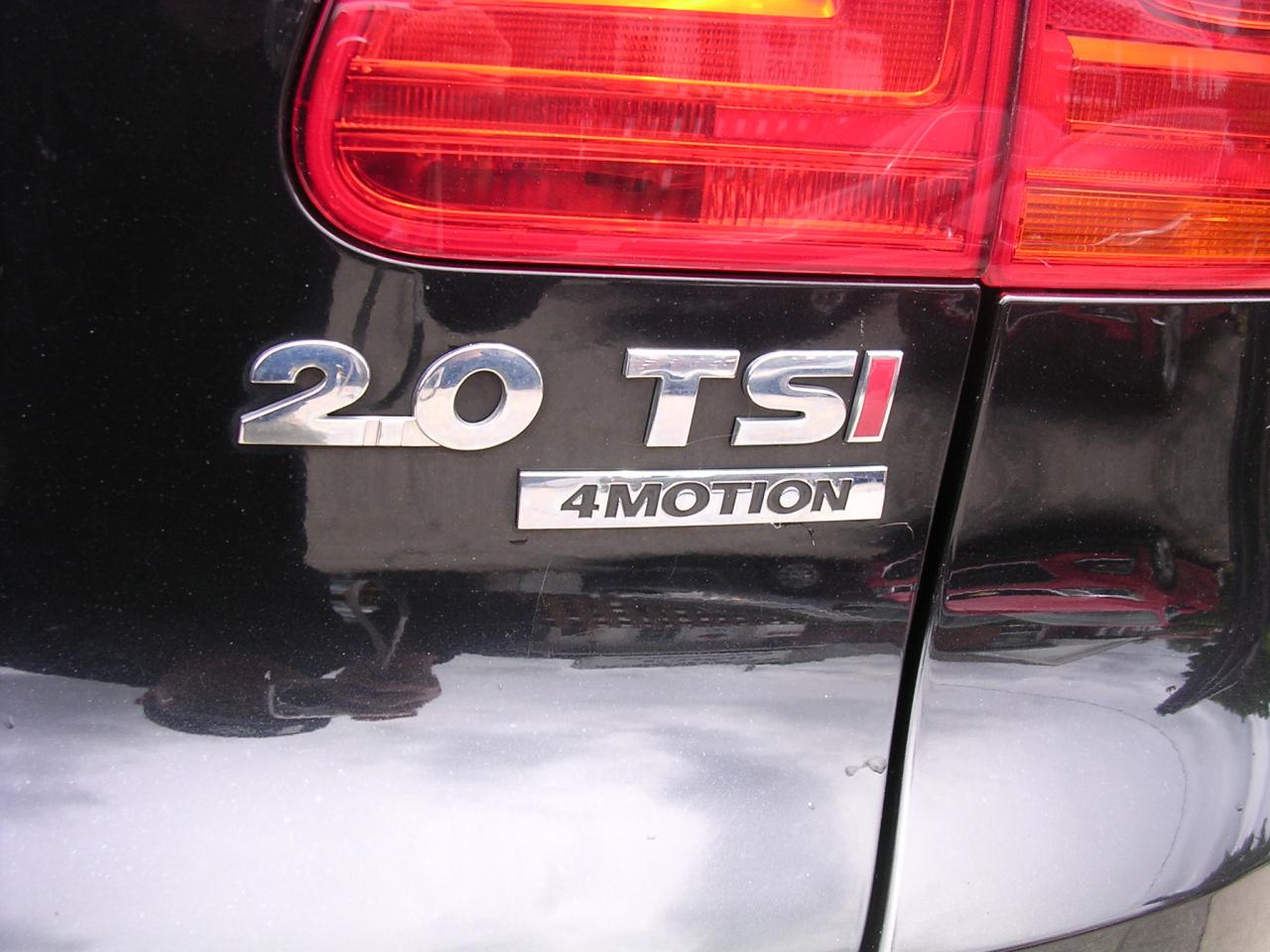 2015 Volkswagen Tiguan 4MOTION 4dr Auto Comfortline Photo4