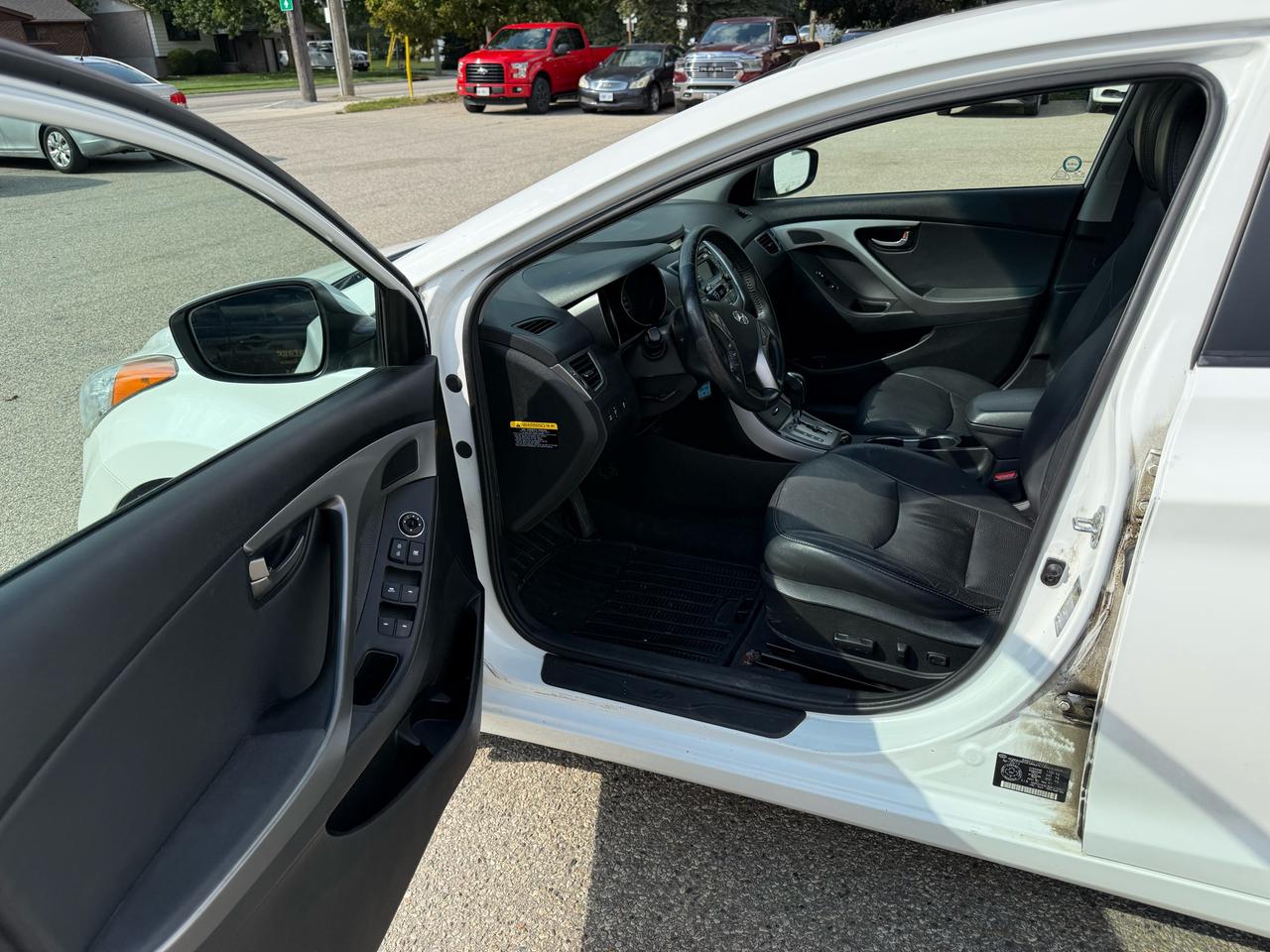 2013 Hyundai Elantra Limited Photo