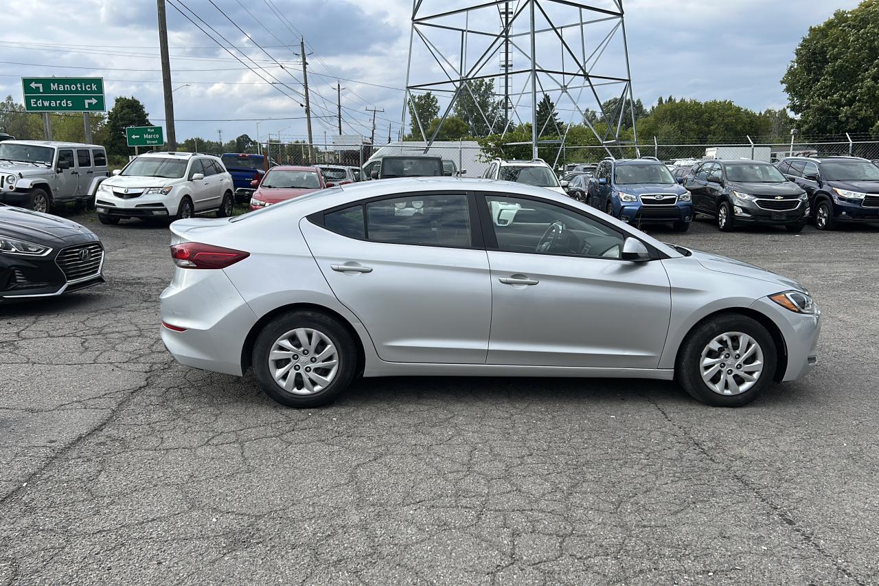 2017 Hyundai Elantra LE REBUILT TITLE - Photo #3