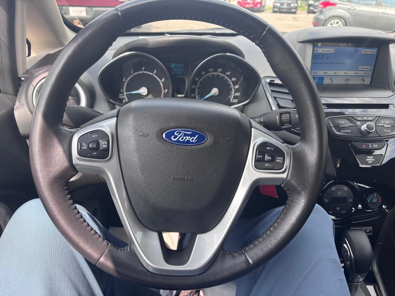 2016 Ford Fiesta SUPER CLEAN LOW KMS! - Photo #15