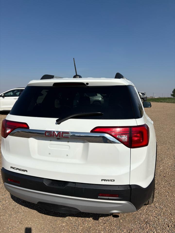 2017 GMC Acadia AWD 4dr SLE w/SLE-2 - Photo #4