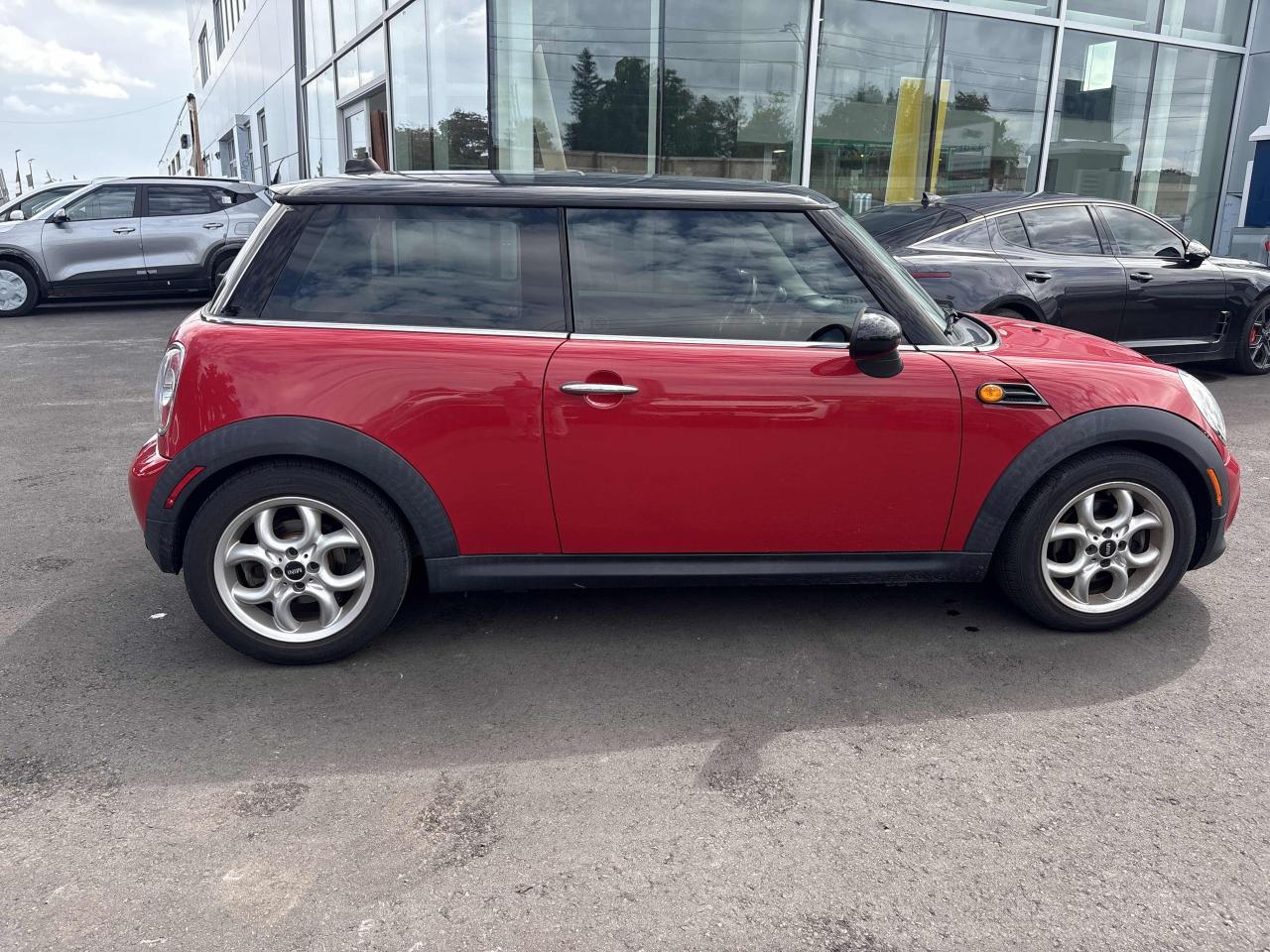 2013 MINI Cooper 2dr Cpe Clean CarFax Financing Trade-ins Welcome! - Photo #7