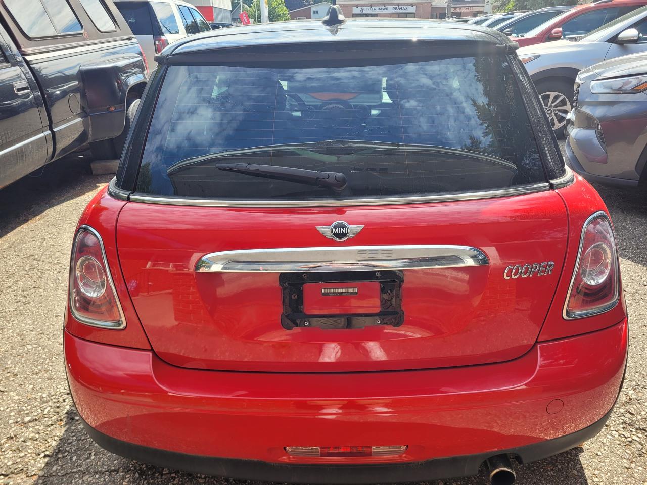 2013 MINI Cooper 2dr Cpe Clean CarFax Financing Trade-ins Welcome! - Photo #4