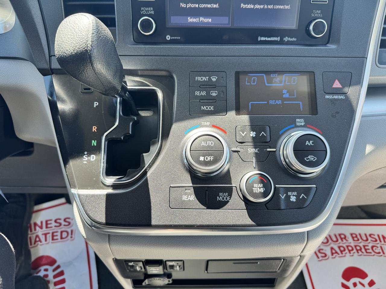 2018 Toyota Sienna AWD Photo