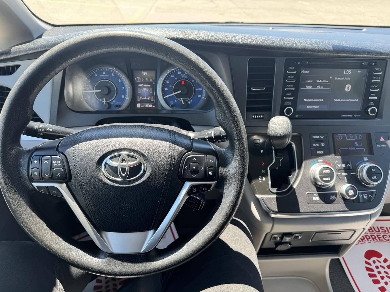 2018 Toyota Sienna AWD Photo