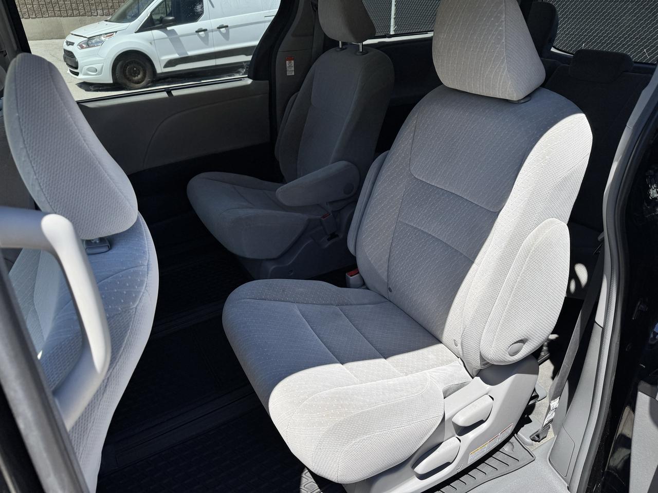 2018 Toyota Sienna AWD Photo