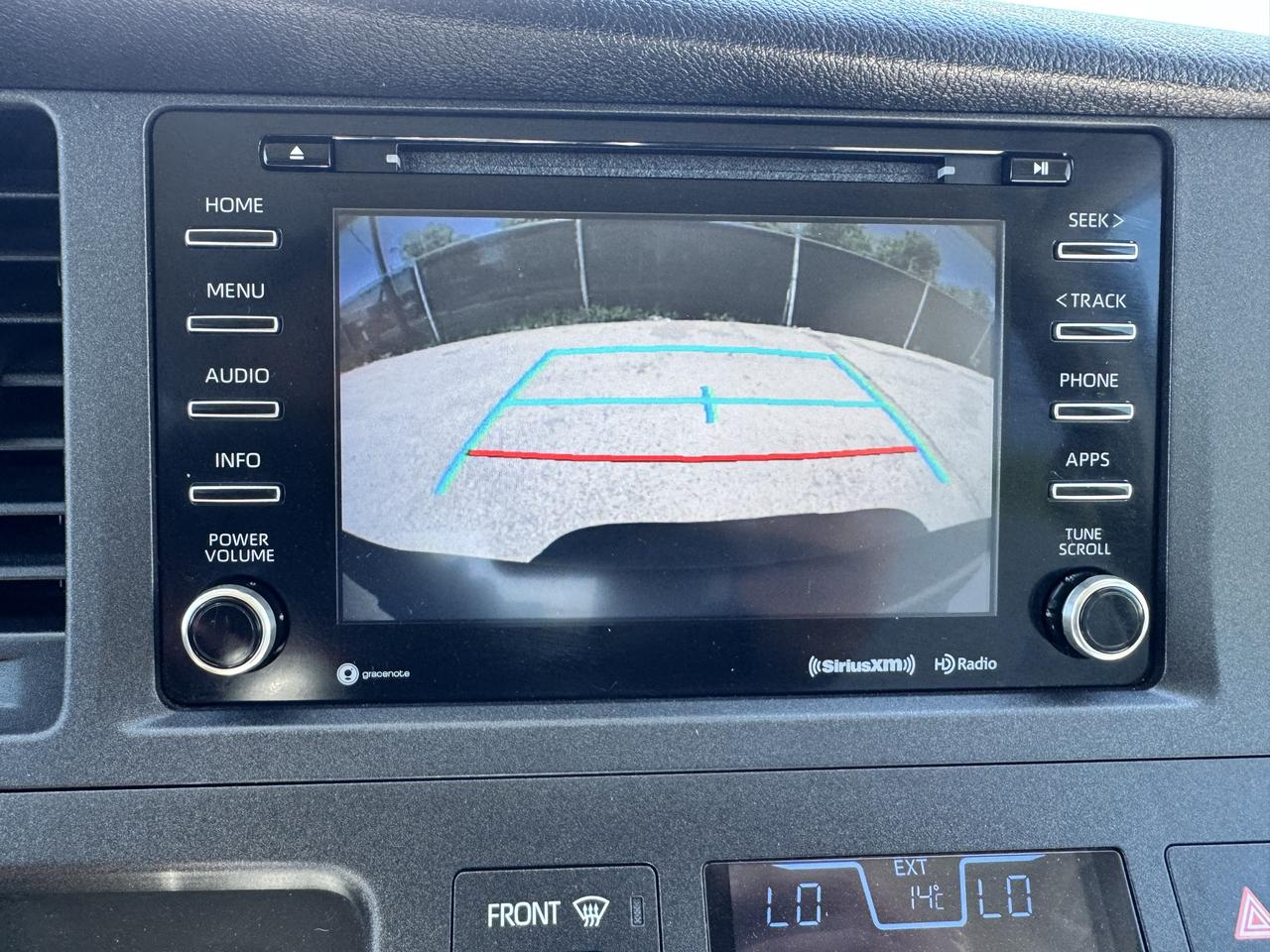 2018 Toyota Sienna AWD Photo