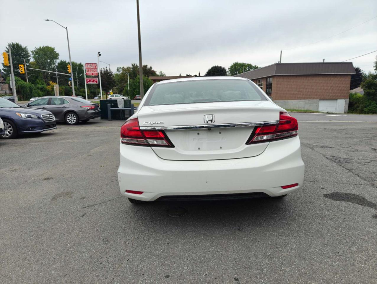2015 Honda Civic 4dr Auto LX - Photo #4