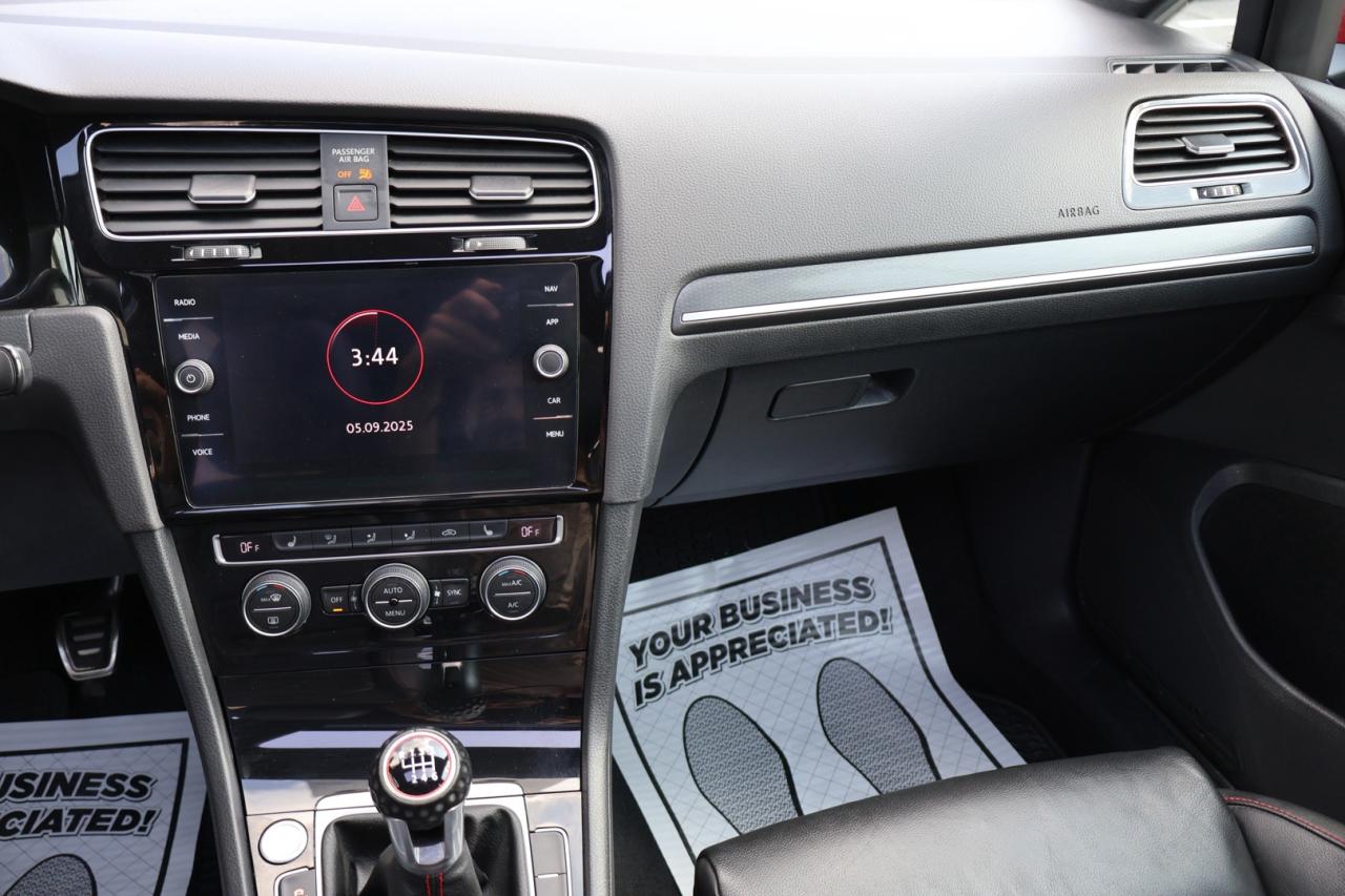 2019 Volkswagen Golf GTI S 6M CERTIFIED CAMERA BLUETOOTH NAV LEATHER HEATED SEATS SUNROOF CRUISE ALLOYS - Photo #13