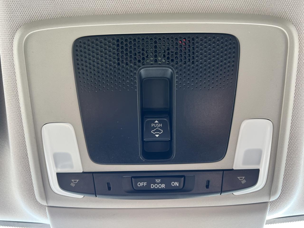 2022 Honda Civic EX Sedan CVT - Photo #9