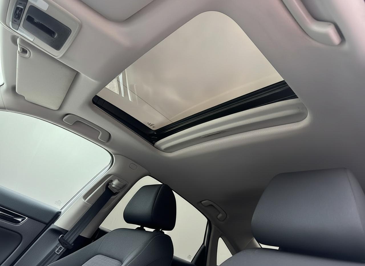 2022 Honda Civic EX Photo
