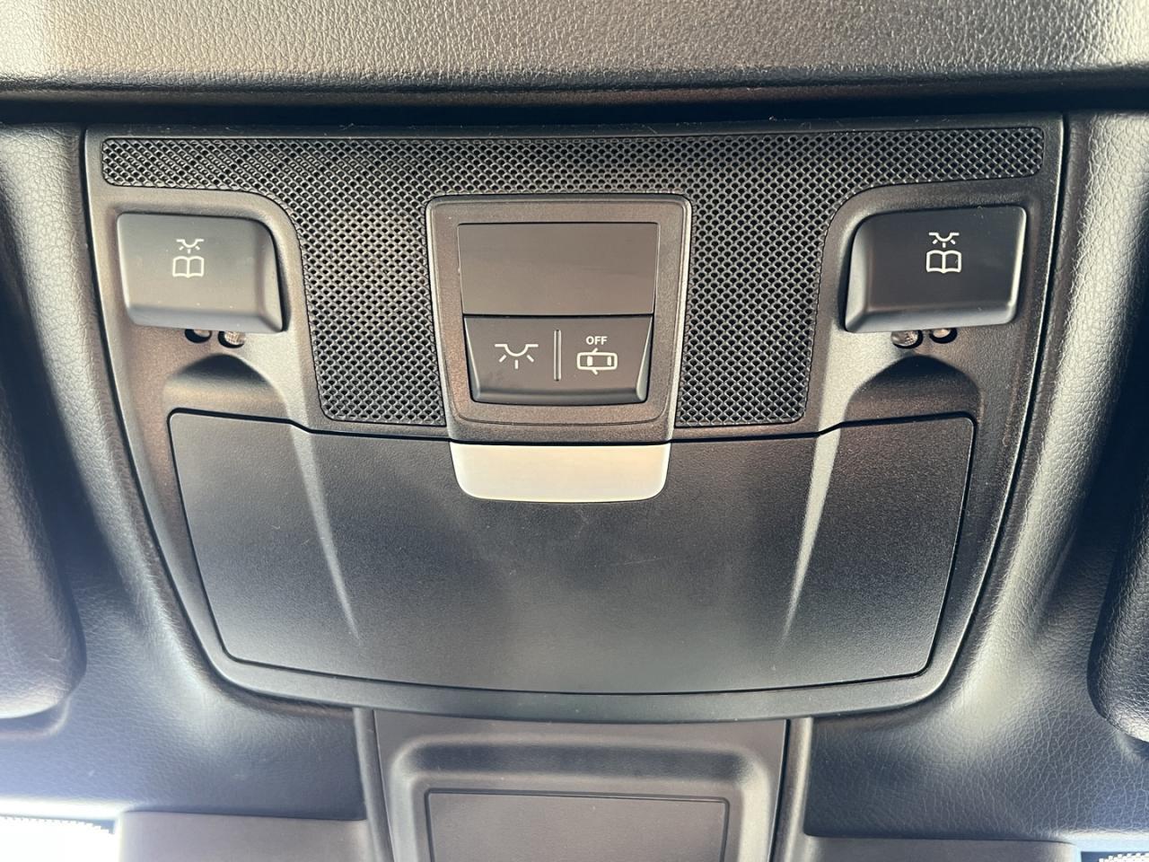 2018 Mercedes-Benz C-Class C 300 4MATIC Cabriolet Photo