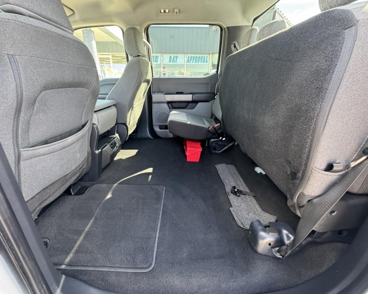 2024 Ford SUPER DUTY F-250 SRW XLT Photo