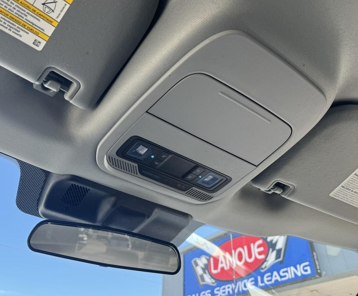 2024 Ford SUPER DUTY F-250 SRW XLT Photo