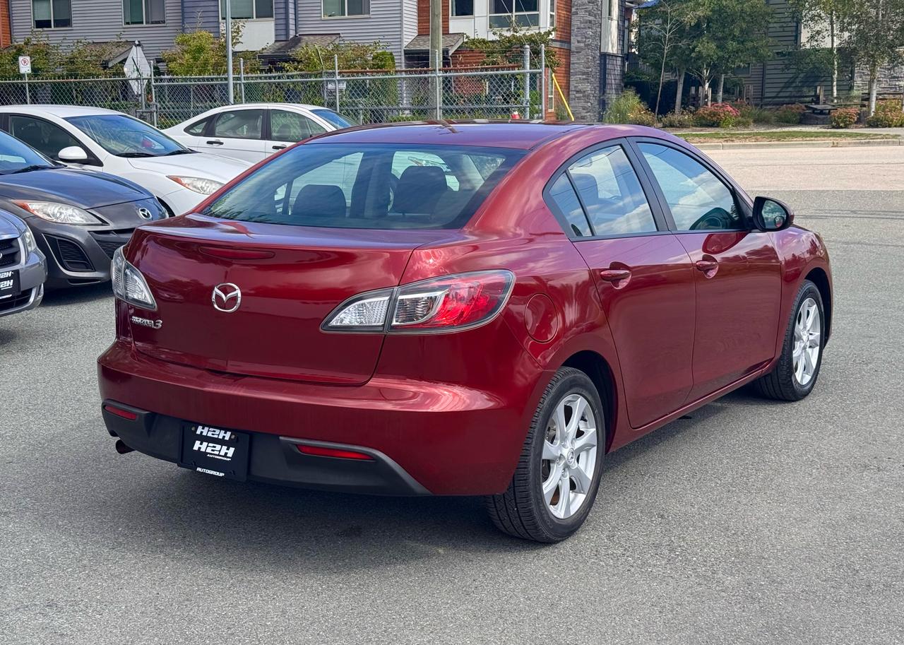 2011 Mazda MAZDA3 FINANCING AVAILABLE Photo5