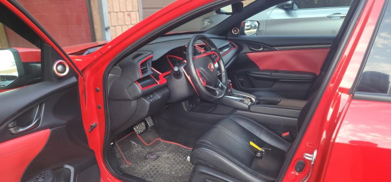 2018 Honda Civic Sport Touring - Photo #2