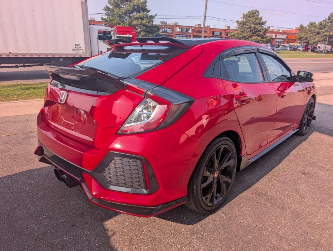 2018 Honda Civic Sport Touring - Photo #6