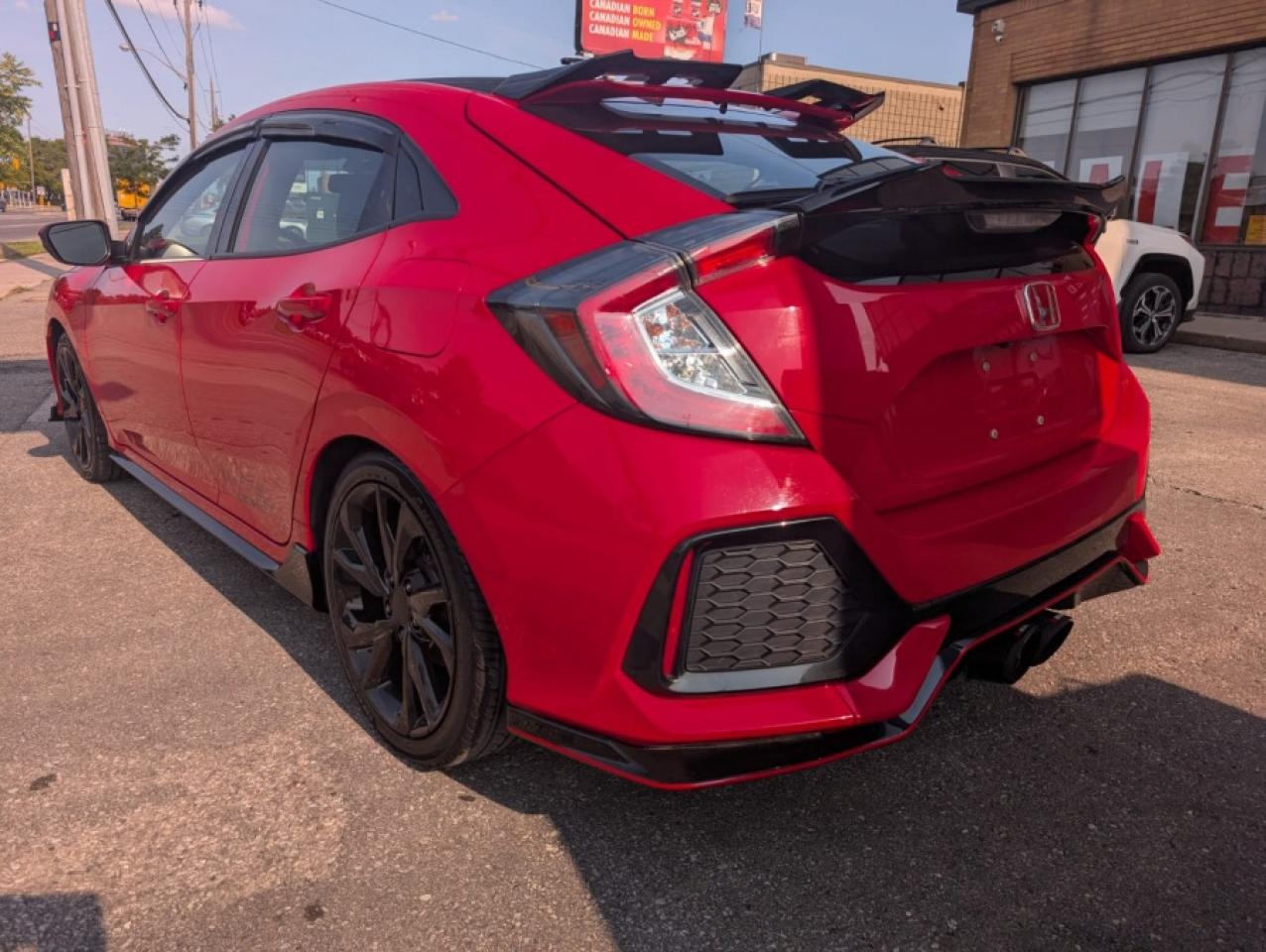 2018 Honda Civic Sport Touring - Photo #9
