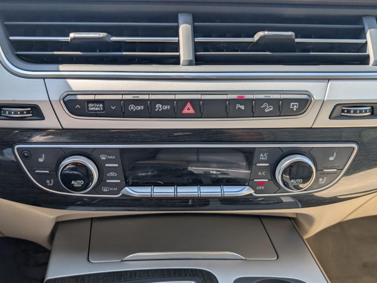 2017 Audi Q7 3.0T QUATTRO PREMIUM PLUS/ 7 PASSENGER - Photo #9