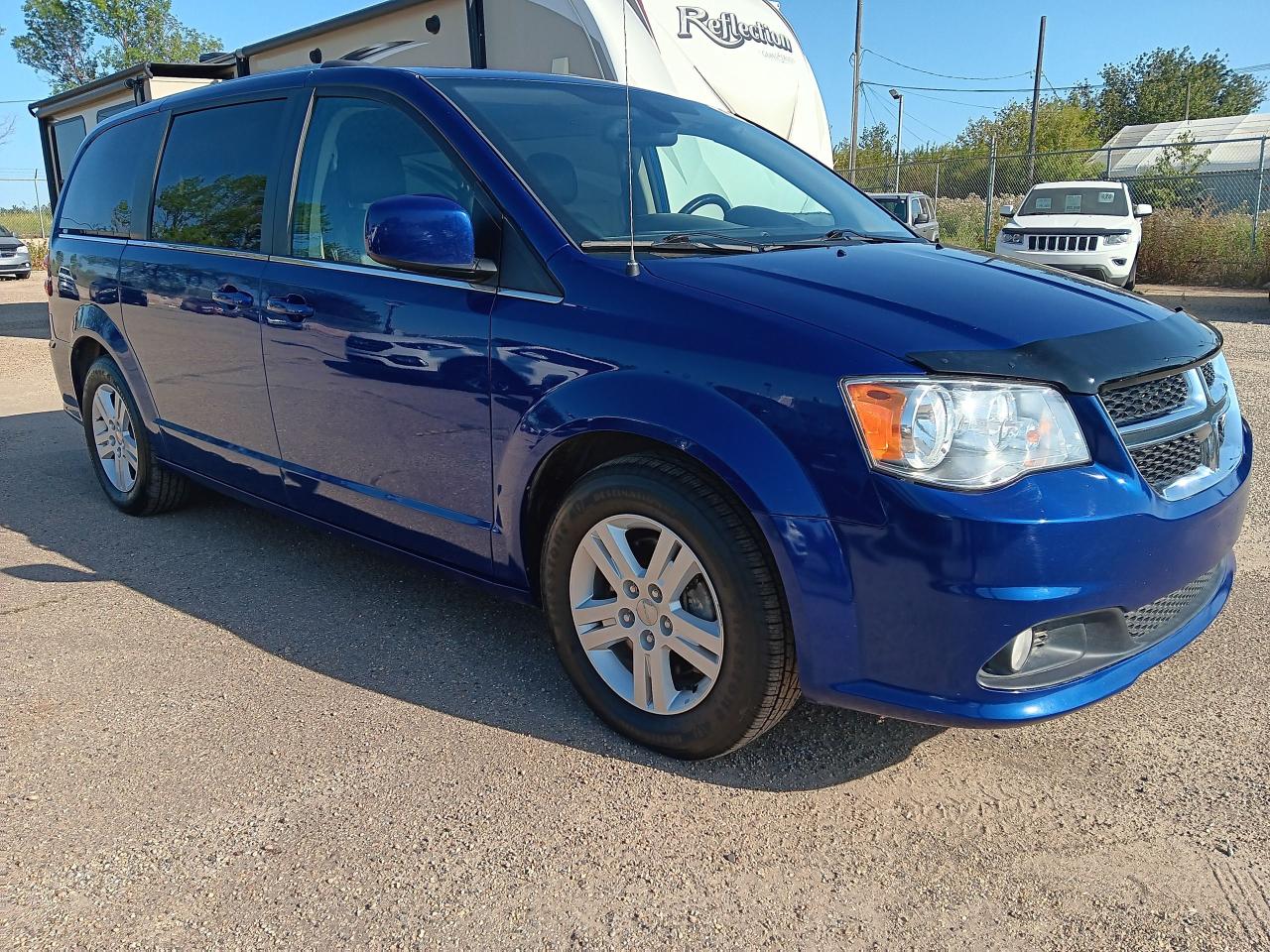 2020 Dodge Grand Caravan Crew Plus, Leather, Remote Start, Htd Seats, Bu Ca - Photo #3