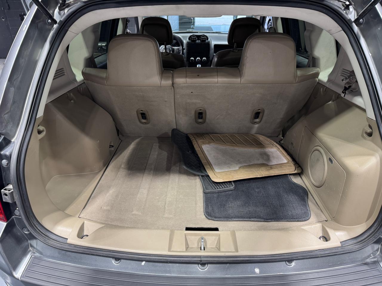 2011 Jeep Compass North Edition - Photo #11