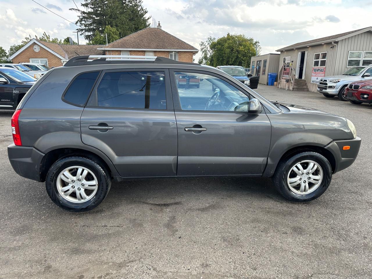 2007 Hyundai Tucson GL, ALLOYS, LEATHER, LOADED, AS IS SPECIAL - Photo #6
