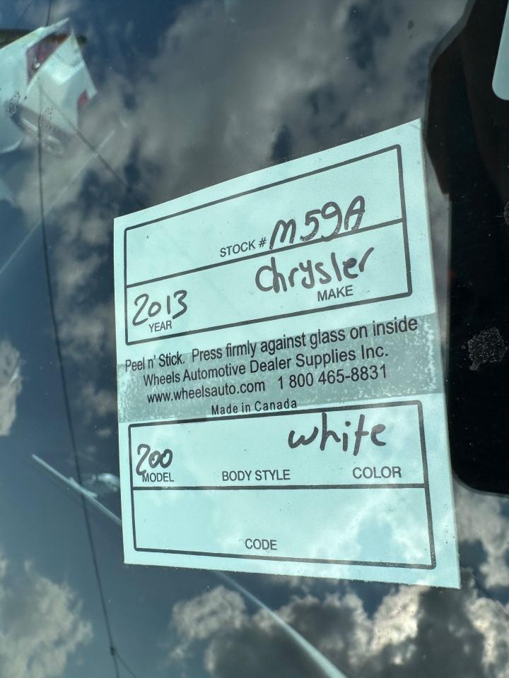 2013 Chrysler 200 LX, SEDAN, AUTO, 4 CYL, ONLY 82KMS, CERTIFIED - Photo #17
