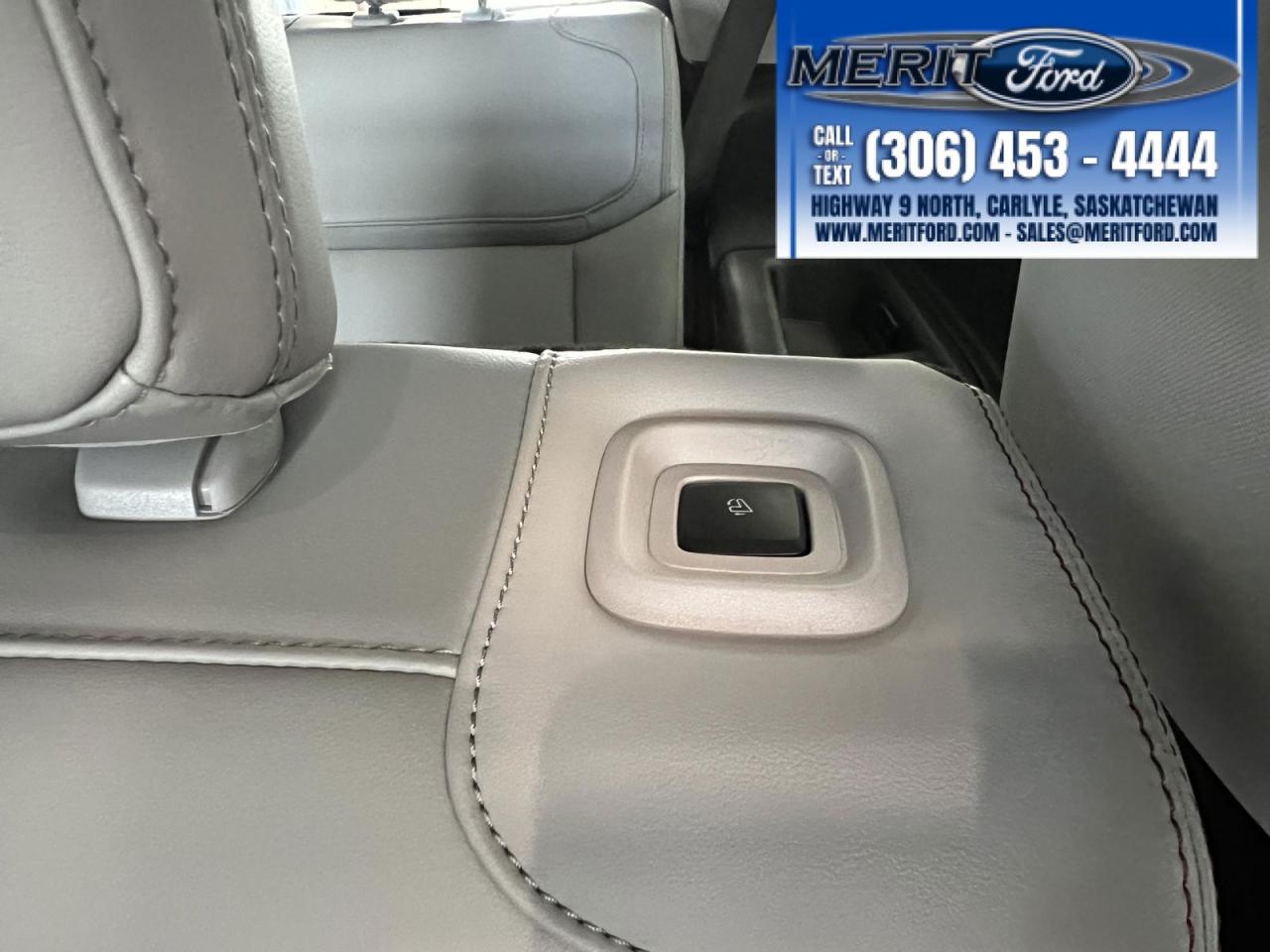 2025 Ford Expedition Active Photo5