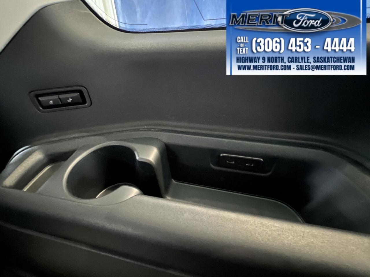 2025 Ford Expedition Active Photo5