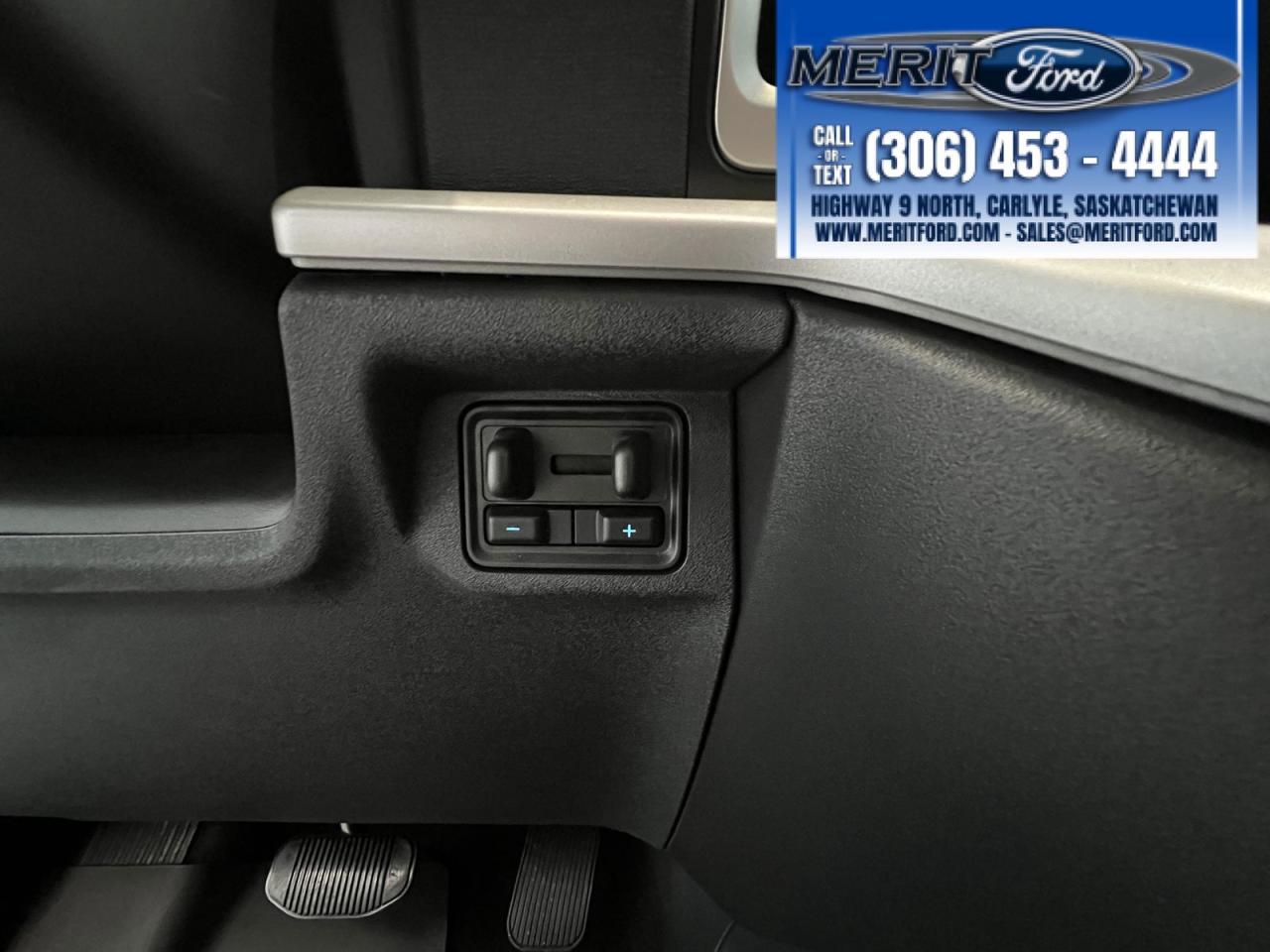 2025 Ford Expedition Active Photo5