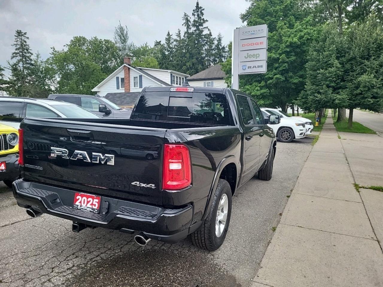 2025 RAM 1500 Big Horn Photo