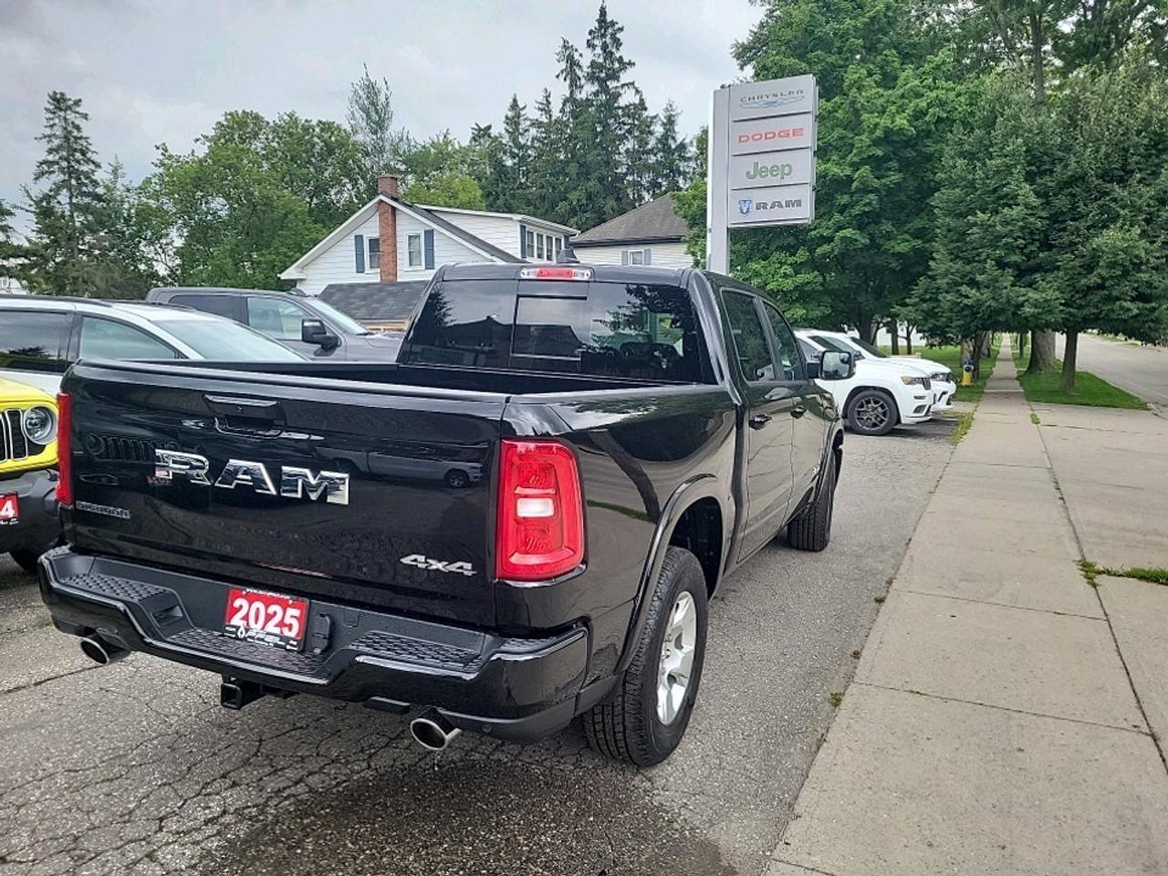 2025 RAM 1500 Big Horn Photo