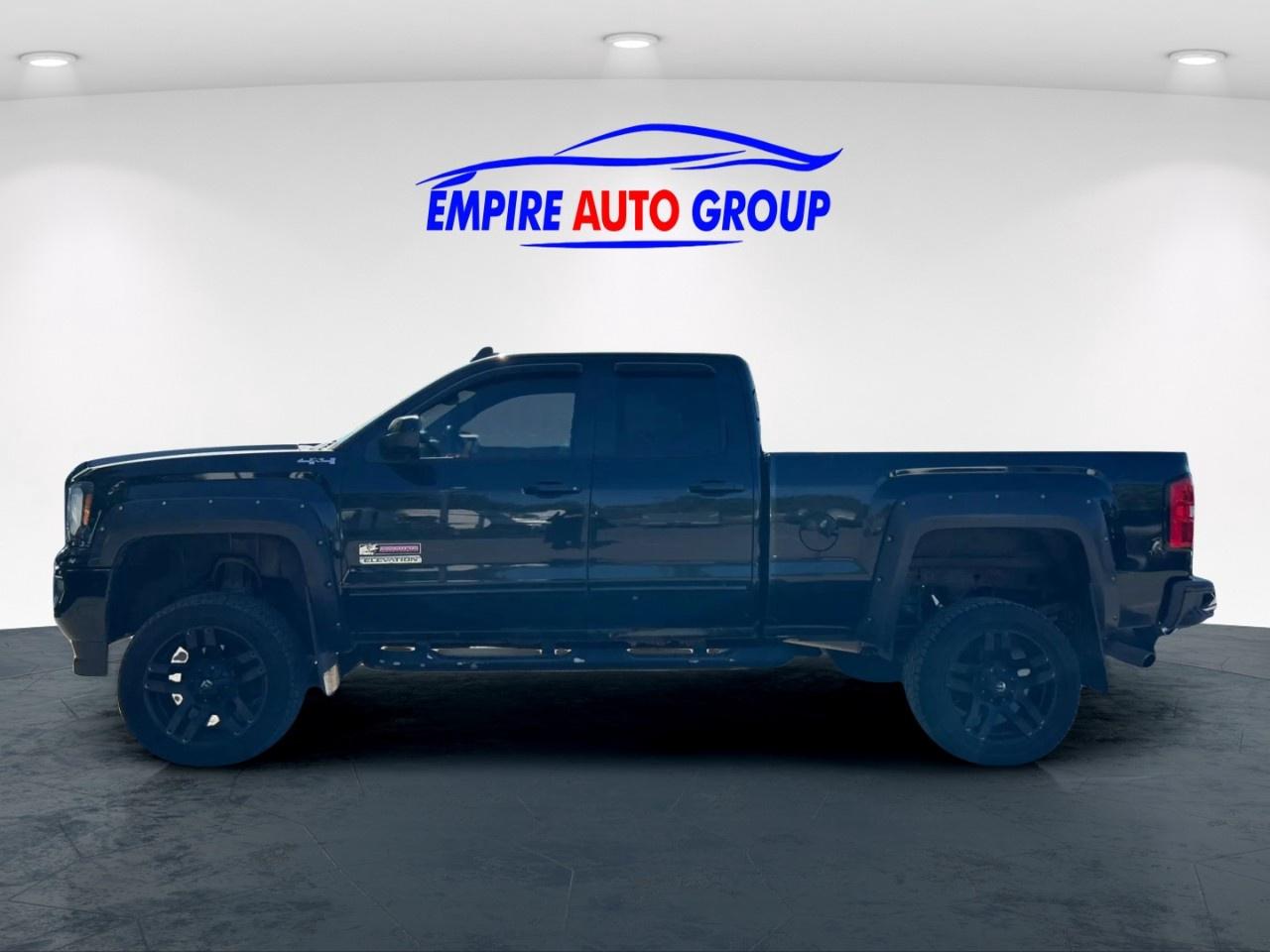 2017 GMC Sierra SLE Photo
