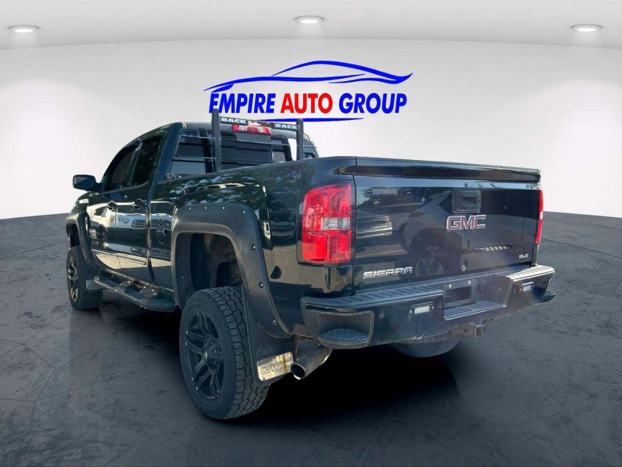 2017 GMC Sierra SLE Photo